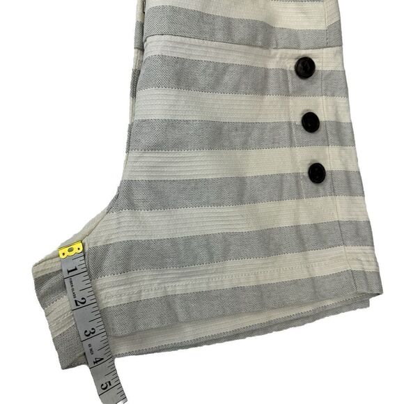 Loft Shorts Size 4 White Striped With Black Buttons On Side - Picture 9 of 9